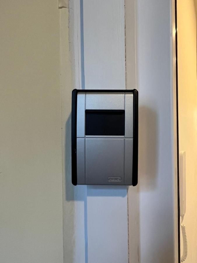 Apartment Schoenbrunn Near Metro فيينا المظهر الخارجي الصورة